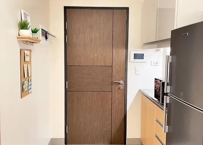 One Bedroom Unit Beside Uptown Mall Bgc Aparthotel Manila