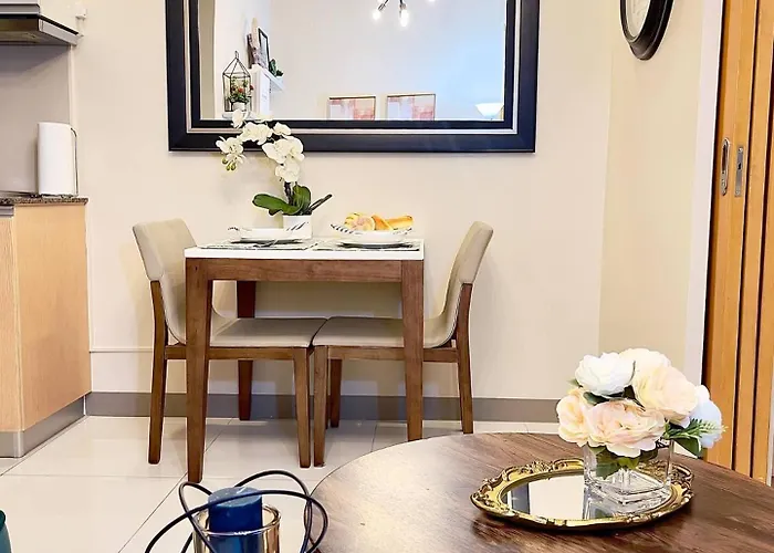 Aparthotel One Bedroom Unit Beside Uptown Mall Bgc Manila