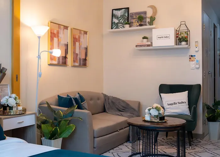 One Bedroom Unit Beside Uptown Mall Bgc Aparthotel